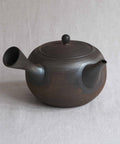 Handmade Japanese teapot. Made in Tokoname, Japan - Gyokko 900 mL